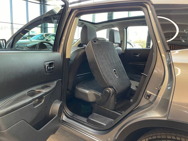 Nissan Qashqai+2 4x4 *7SITZE*PANO*360 KAMERA*XENON*