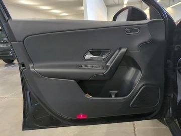 Mercedes A 180 - 12