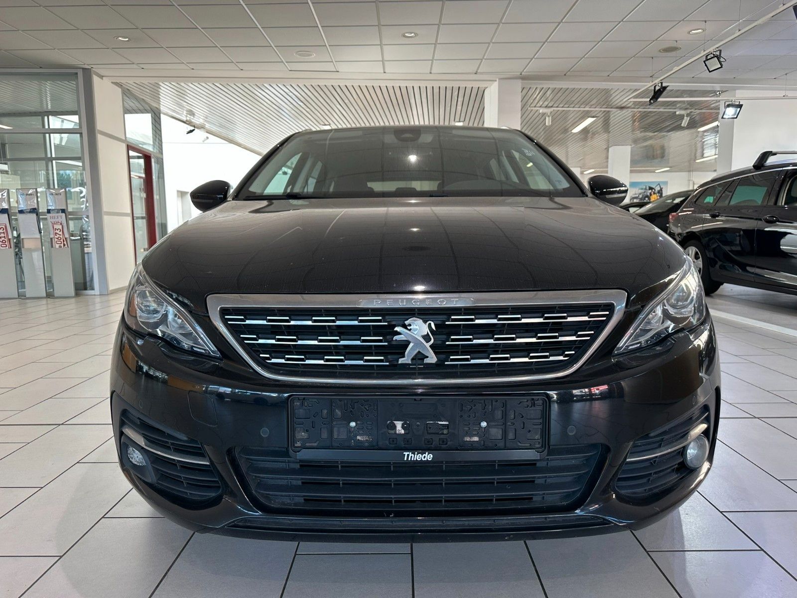 Fahrzeugabbildung Peugeot 308 SW Allure 1.5D NAVI/LED/PDC/ALU/R´CAM