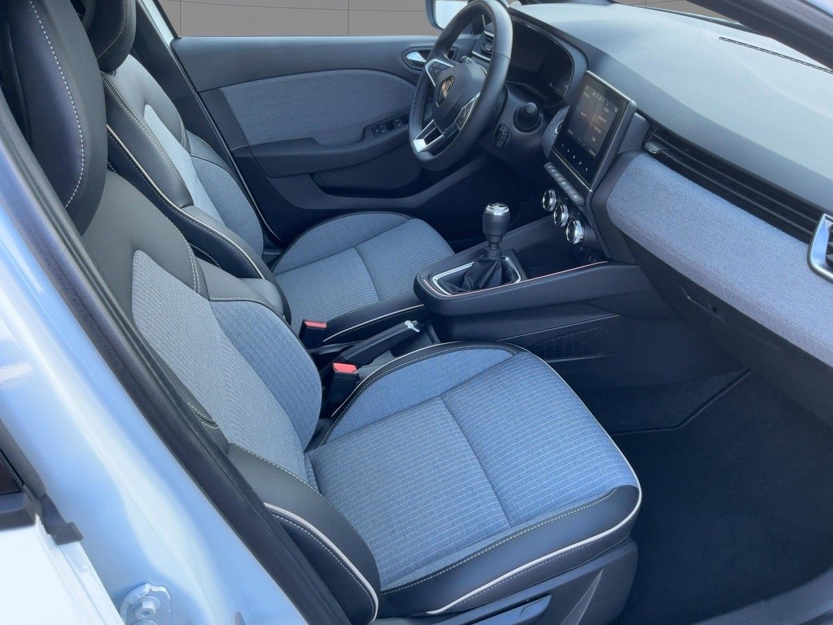 Fahrzeugabbildung Renault Clio Techno TCe 90