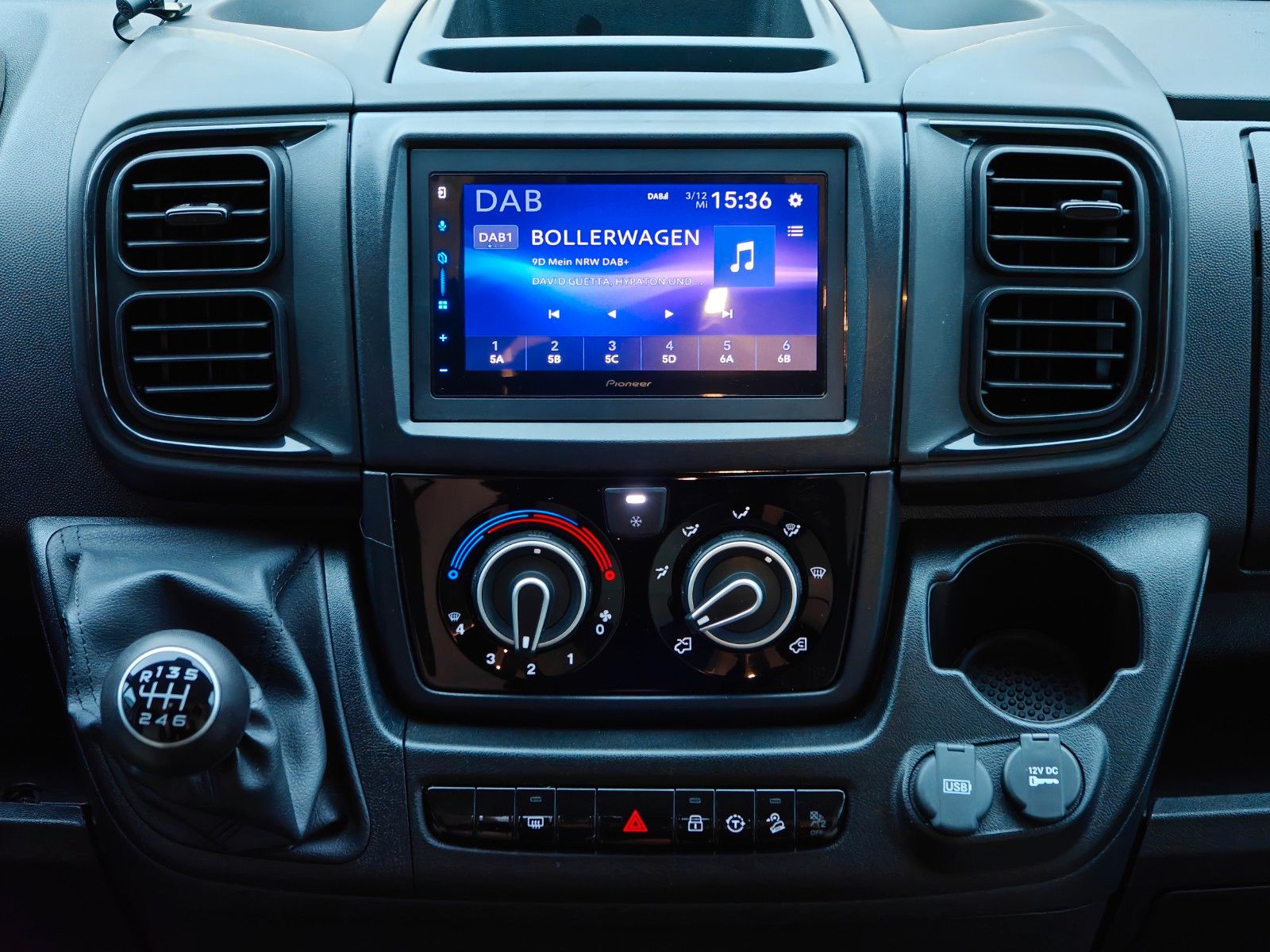 Fahrzeugabbildung Roller Team Livingstone Next 540 - SAT, TV, Solar, Kamera -