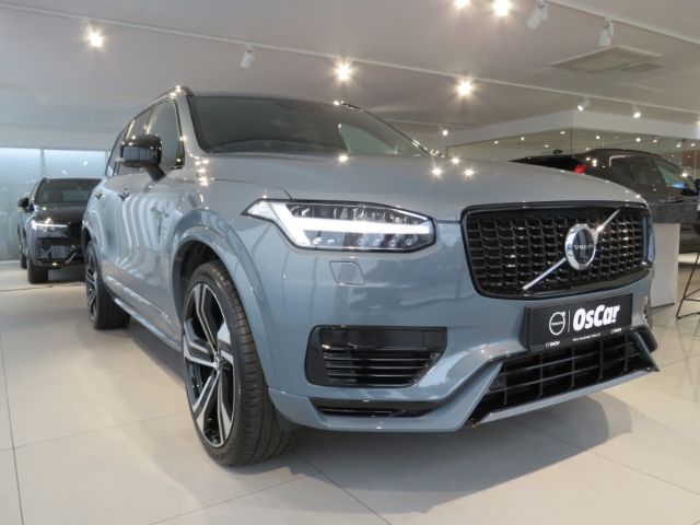 Volvo XC90 AWD T8 R Design Recharge Plug-In Hybrid