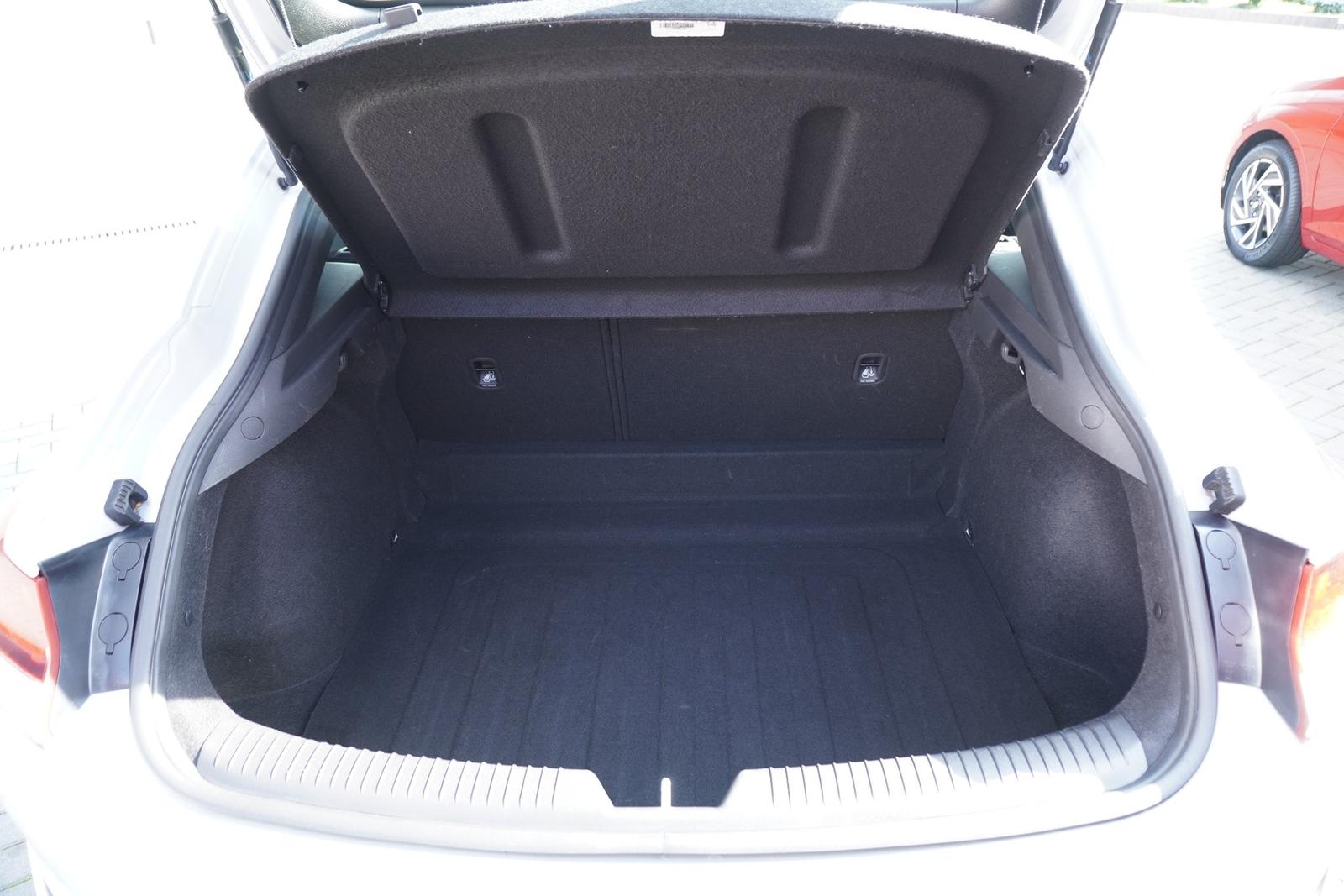 Hyundai i30 Fastback 1.0 T-GDI Trend Sitzheizung PDC USB