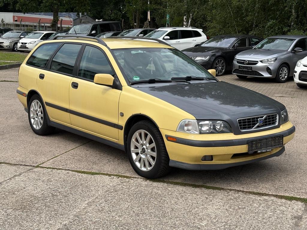 Volvo V40