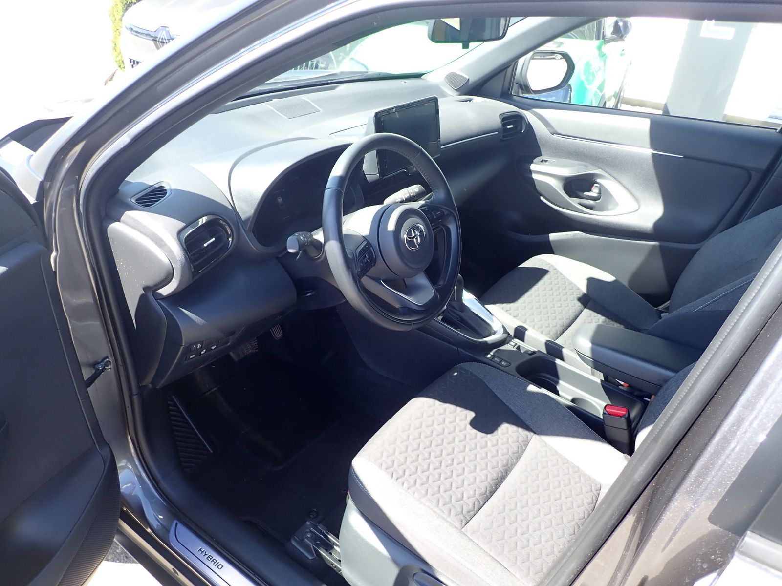 Fahrzeugabbildung Toyota Yaris Cross Hybrid FWD Team Deutschland