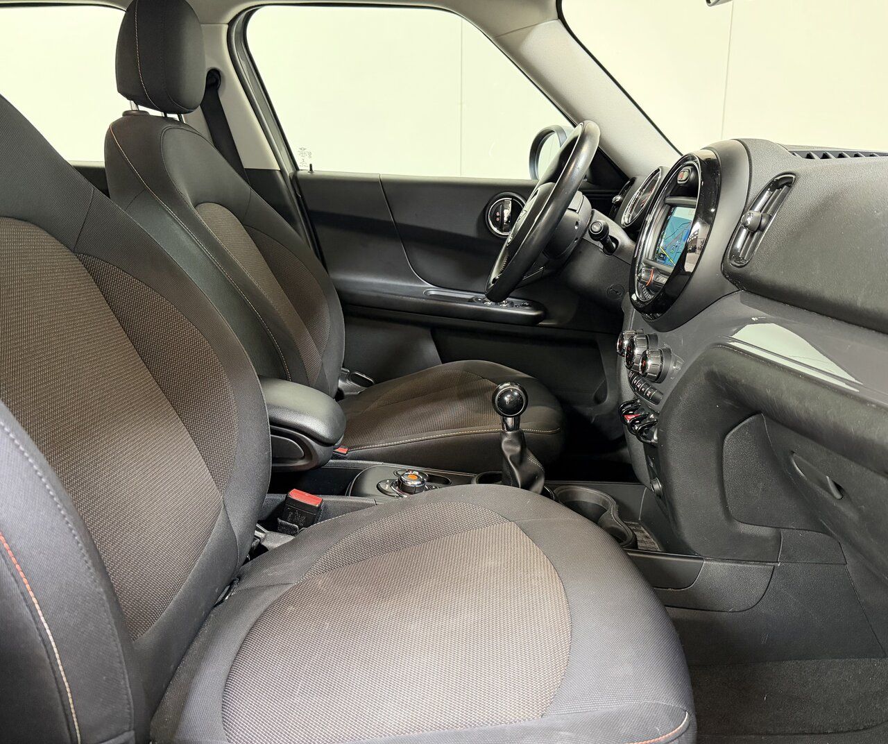 MINI One Countryman 1.5 Benzine Man. - GPS - Airco -  imagem 2