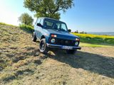 Lada Niva 4x4 1.7i ohne Rost, 8-fach bereift, TOP - Lada in Dresden
