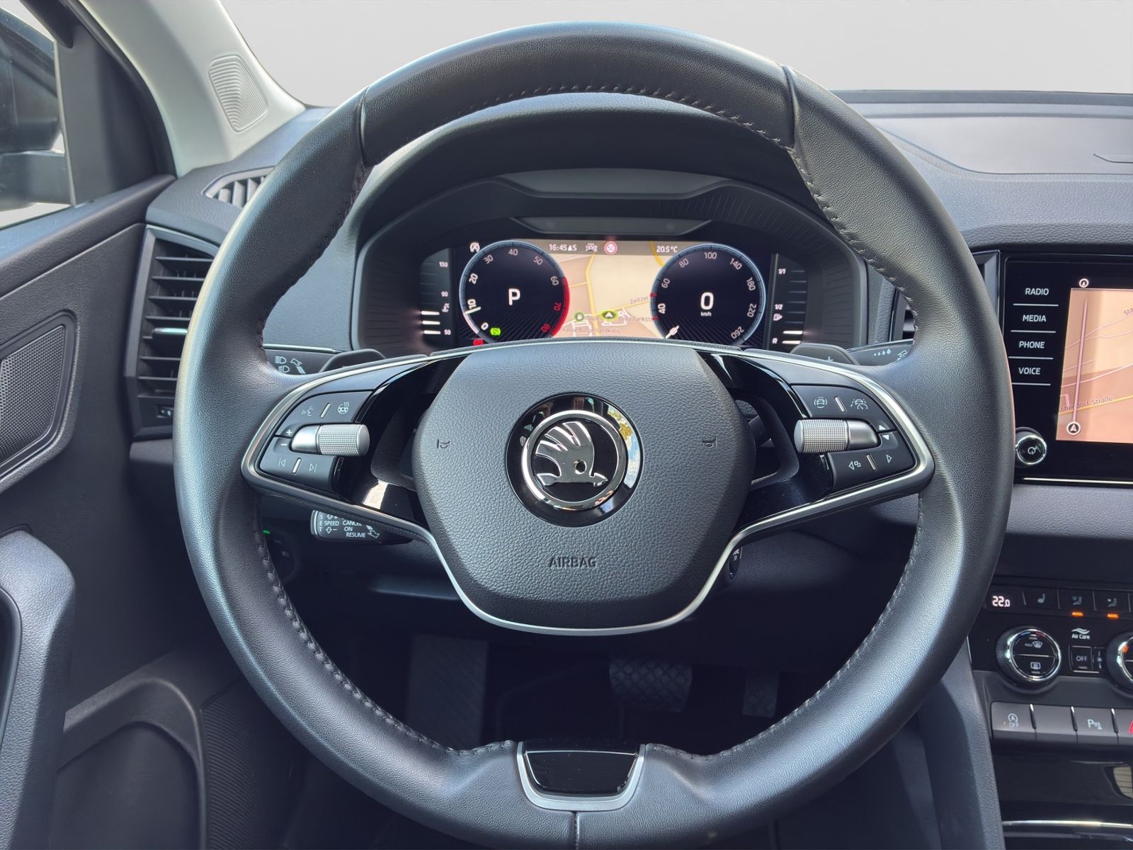 Karoq 1.5 TSI DSG Selection *NAVI*KAMERA*KESSY*
