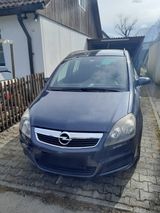 Opel Zafira 2,2l Benziner - Opel Zafira in München