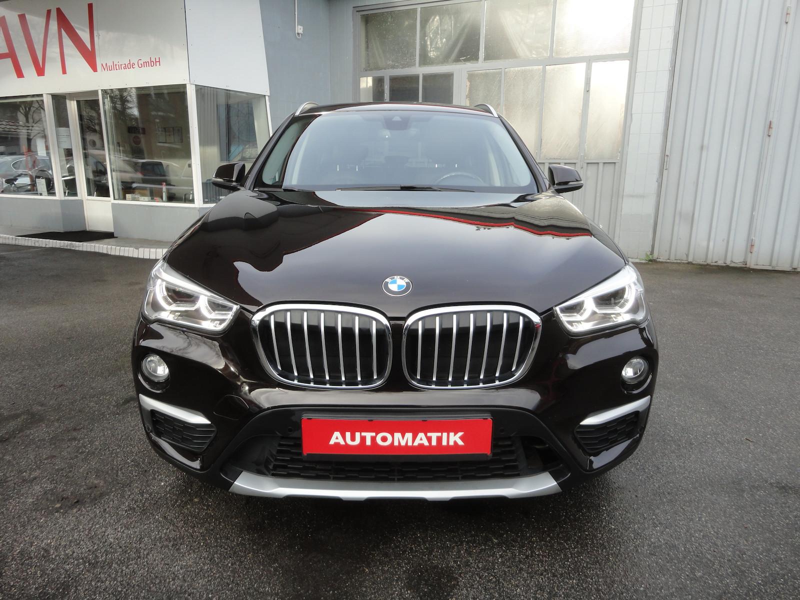 BMW X1 20 d xLine 4x4 Autom Navi Leder SHZ PDC LED