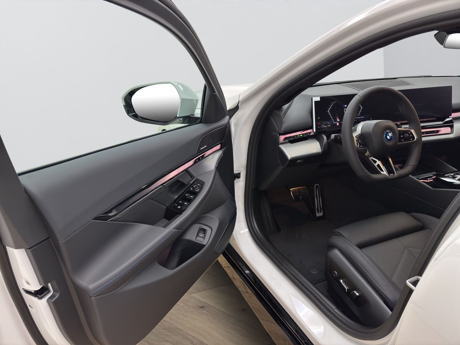 BMW 530e xDrive Touring [M Sport, BSI Paket (3J/40.0 imagem 2