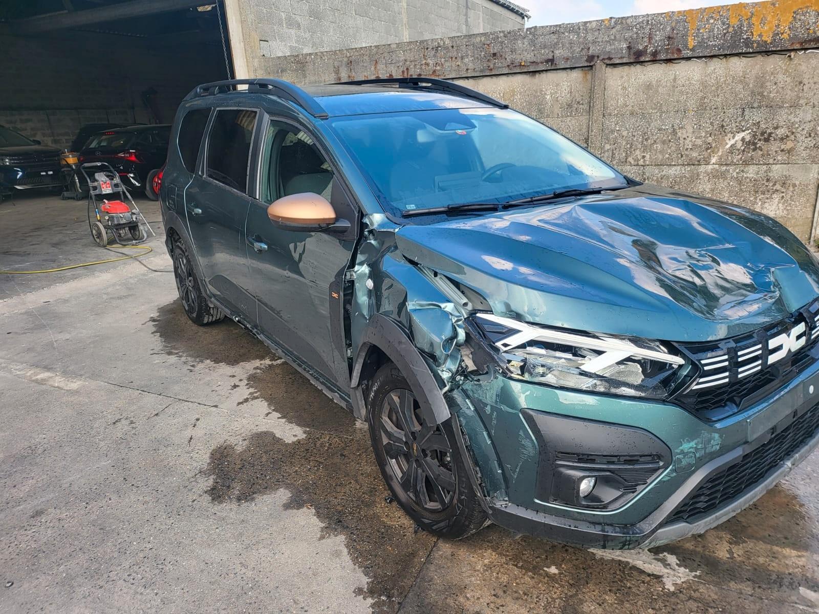 Dacia DACIA Jogger TCe 110 CV FUL  Extreme+ 5-Sitzer