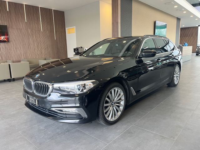 BMW 520d Touring Luxury Line Leder 19 Zoll