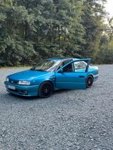 Nissan Primera P10 2.0 SLX - Nissan aus 1995