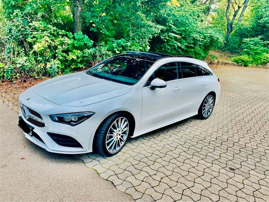 Image of Mercedes-Benz CLA 200