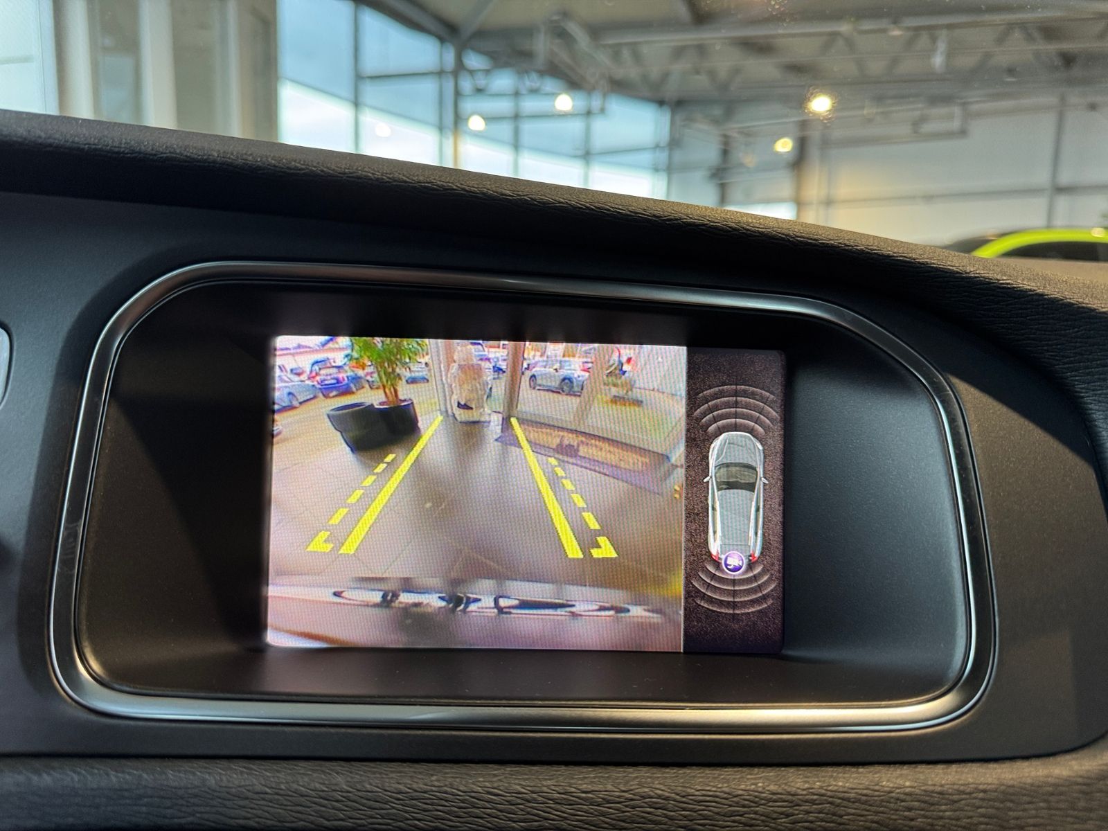 Fahrzeugabbildung Volvo V40 Cross Country Plus KLIMA LED NAVI  AHK