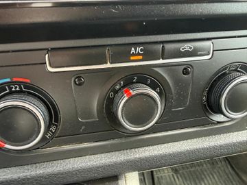 Volkswagen T6 Transporter - 10