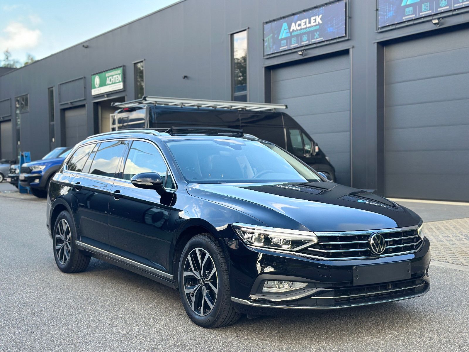 Volkswagen Passat Variant Elegance *PANO*MATRIX*ACC*LEDER*
