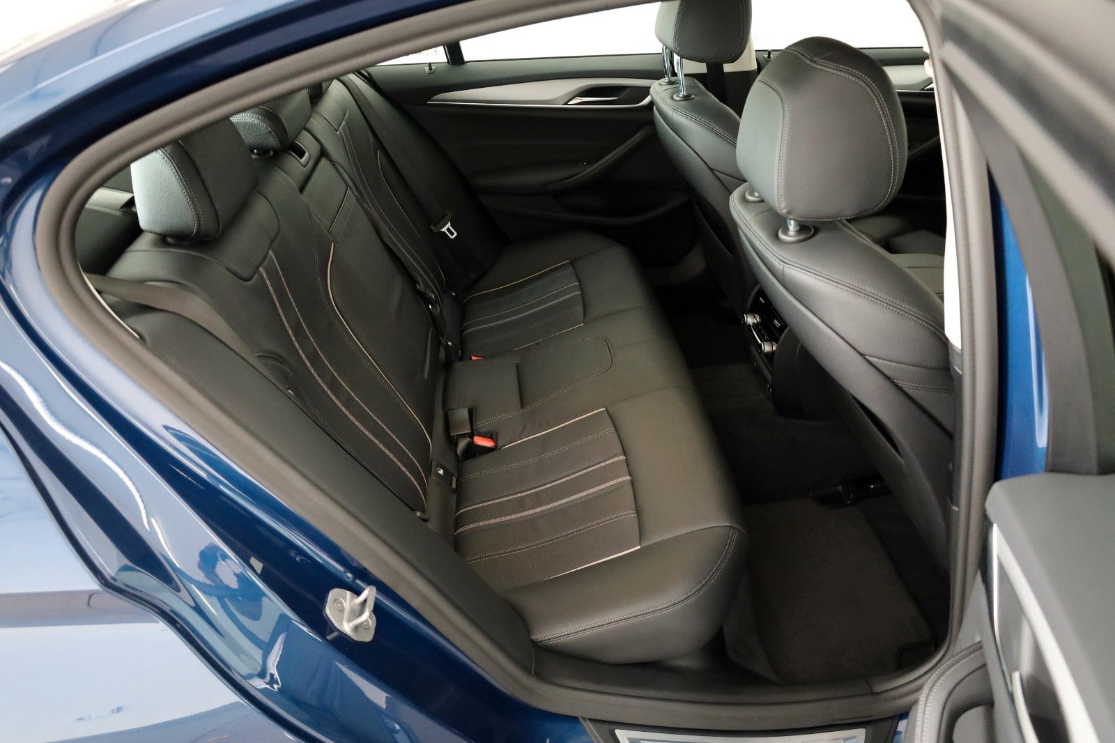 Fahrzeugabbildung BMW 520iA Lim. Leder,Navi,LED,HeadUp,Apple CarPlay