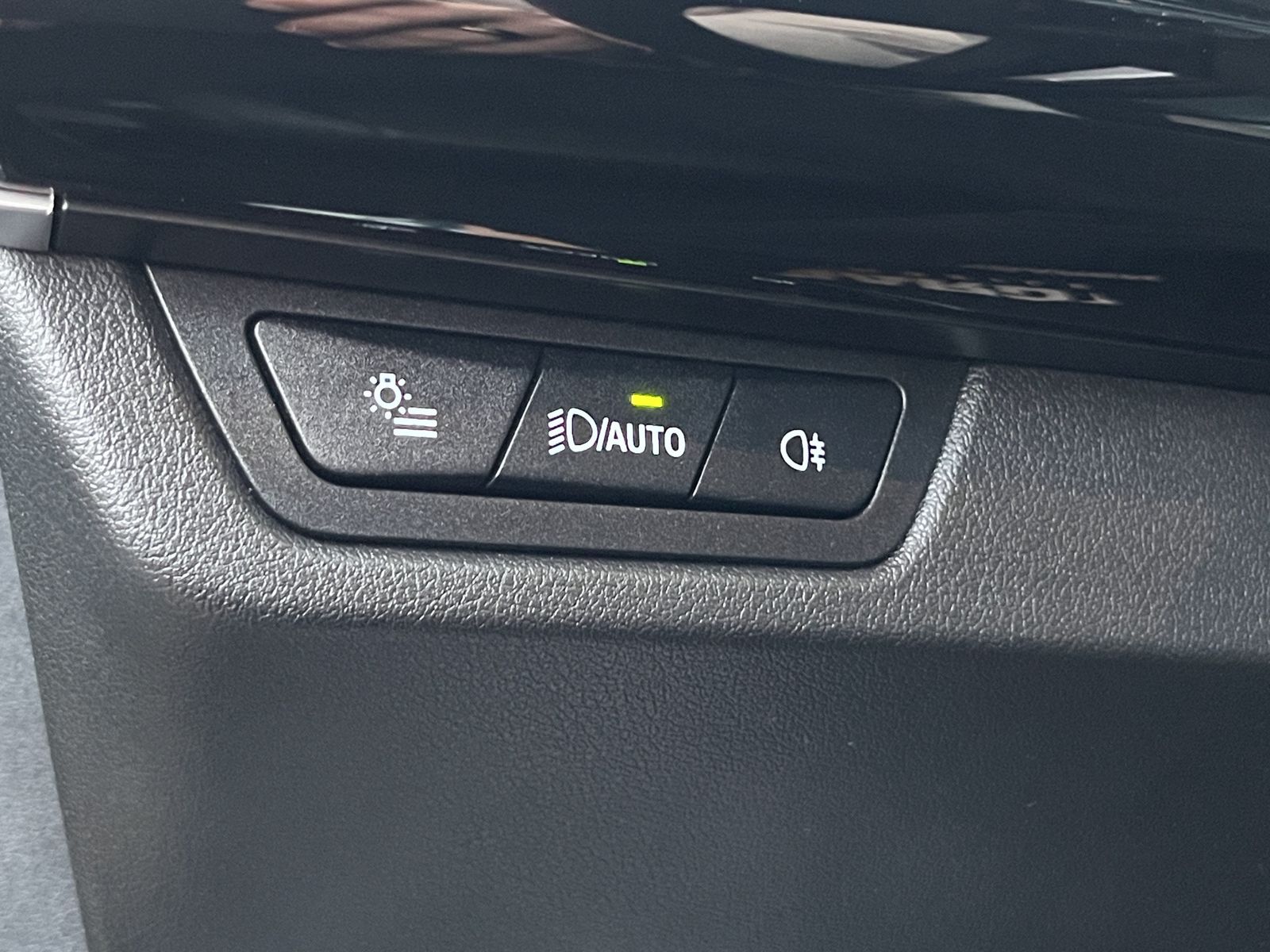 Fahrzeugabbildung BMW X1 18d sDrive*xLine*NAVI*PDC*KAMERA*u.v.m**
