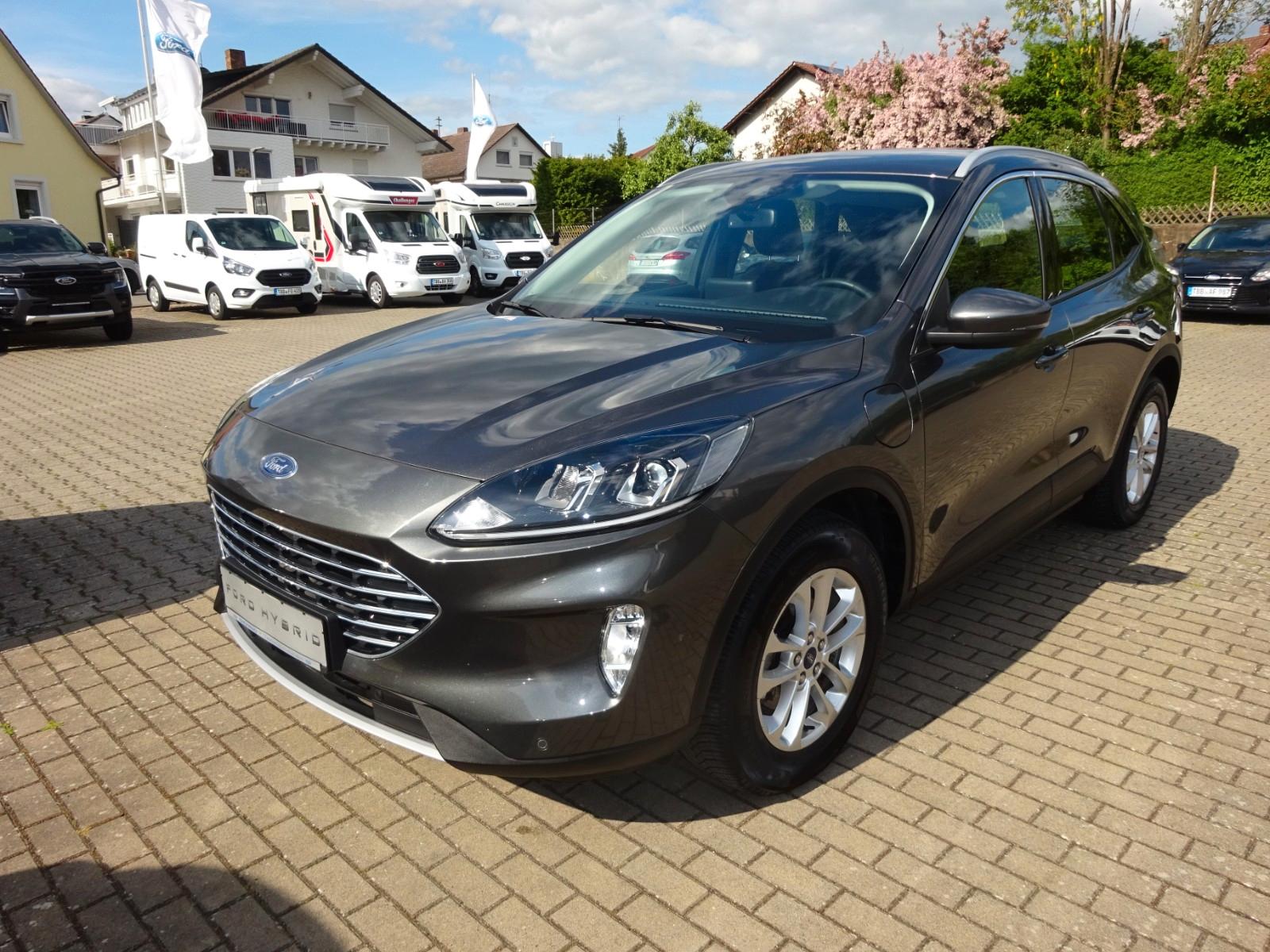 Ford Kuga Plug-In Hybrid Titanium AHK schwenkbar