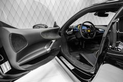 SF90 STRADALE BLACK/BLACK/YELLOW 20&quot; SPORT WHEEL
