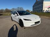 Tesla Model 3 SR Highland Hinterradantrieb RWD, AHK - Tesla Model 3 AHK Gebrauchtwagen