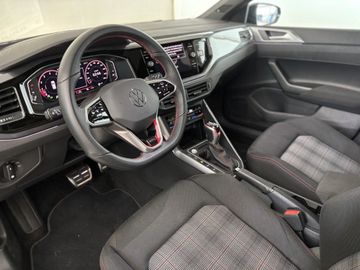 Fotografie 18 des VW Polo 2.0 TSI DSG GTI