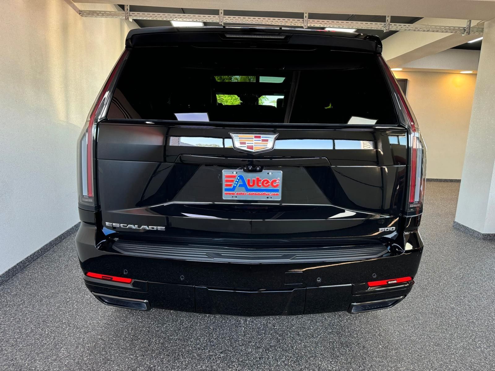 Fahrzeugabbildung Cadillac 2026 ESCALADE SPORT PLATINUM 6.2 V8-24"-ABV EXEC