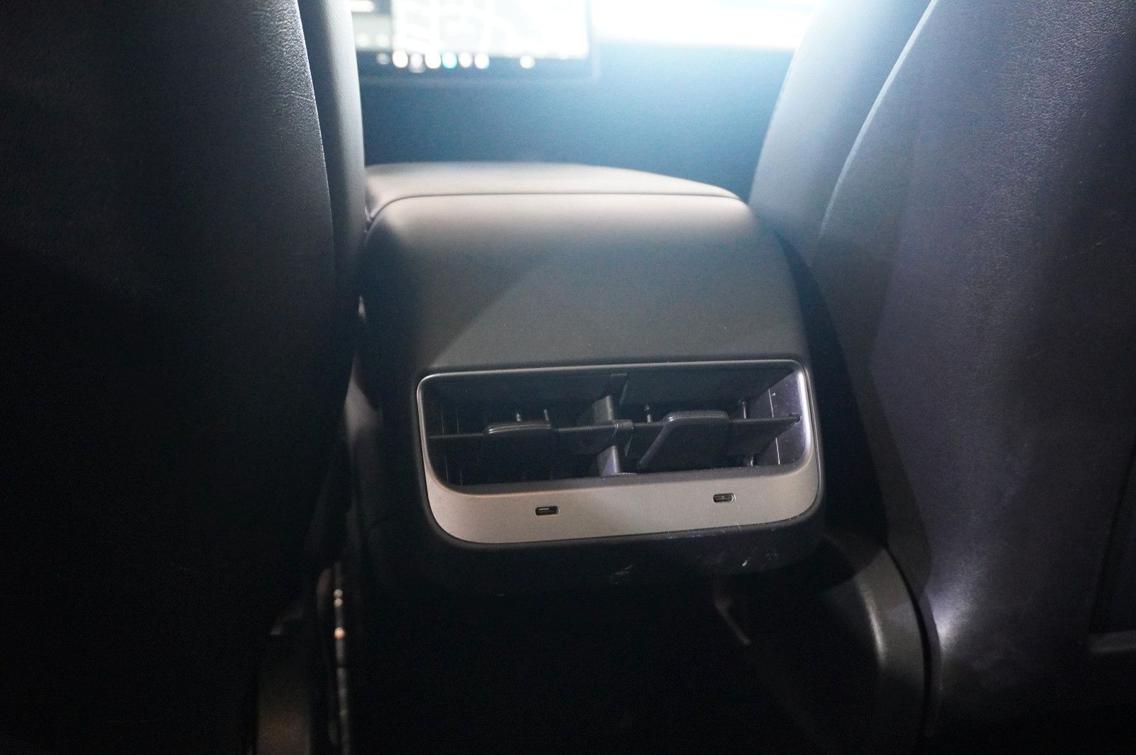 Fahrzeugabbildung Tesla Model 3 Standard Range Plus NAVI/KAMERA/DAB/AHK