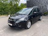 Opel Zafira C Tourer Active - Opel Zafira: Schwarz