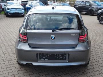 BMW 118 - 4