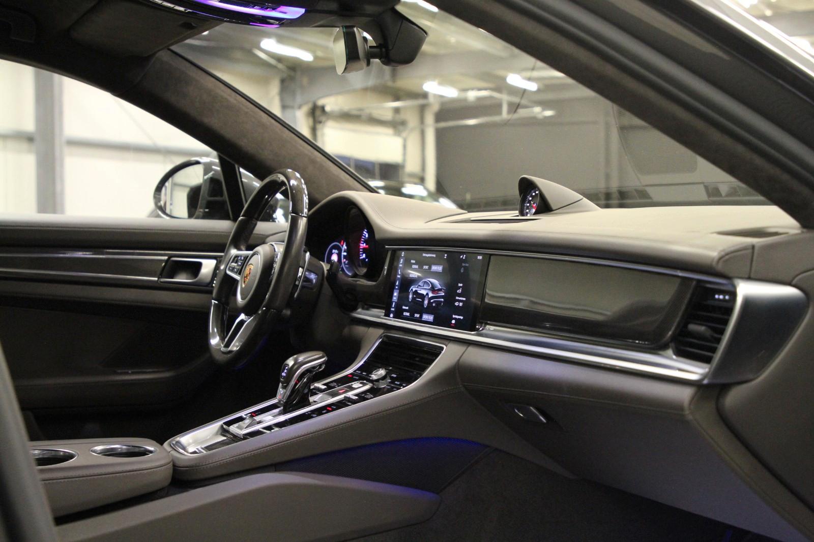 Porsche Panamera Turbo / CARBON / GTS / APPROVED