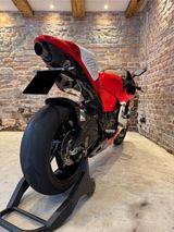 Ducati Desmosedici - DUCATI DESMOSEDICI