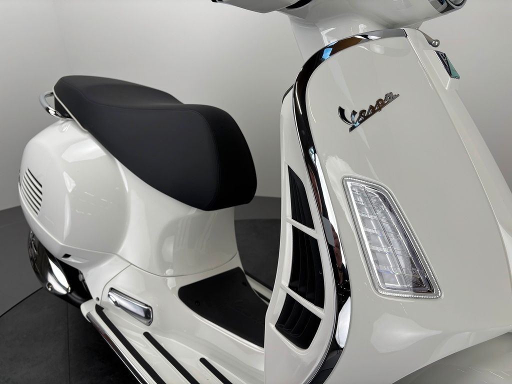 Fahrzeugabbildung Vespa GTS 310 FL SUPER *NEUFAHRZEUG 2026 *