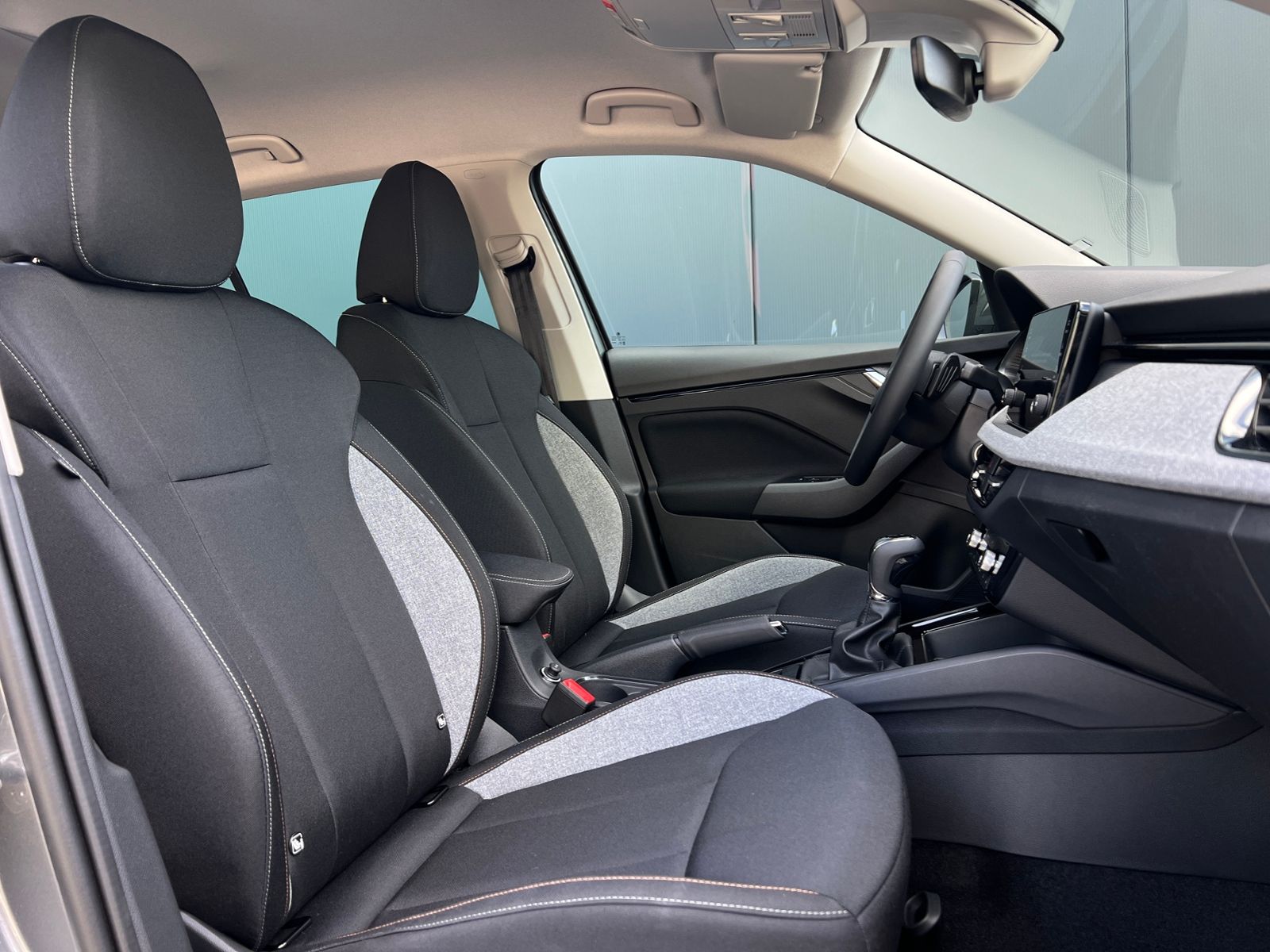 Fahrzeugabbildung SKODA Kamiq Selection 1.0 TSI DSG *AHK, LED, SmartLink