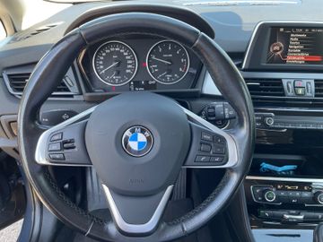 BMW 220 - 12