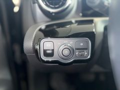 MERCEDES-BENZ A 180 Progressive Limousine - Thumbnail 14