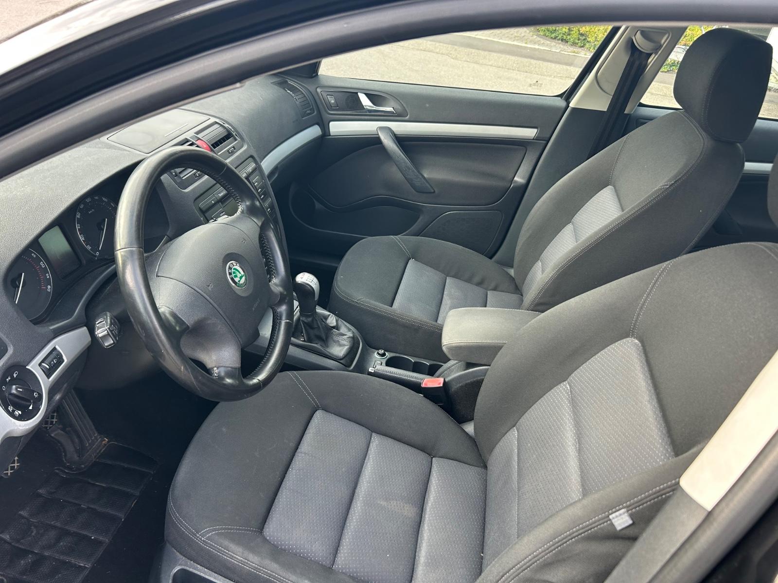 Skoda Octavia 2006 — photo 9