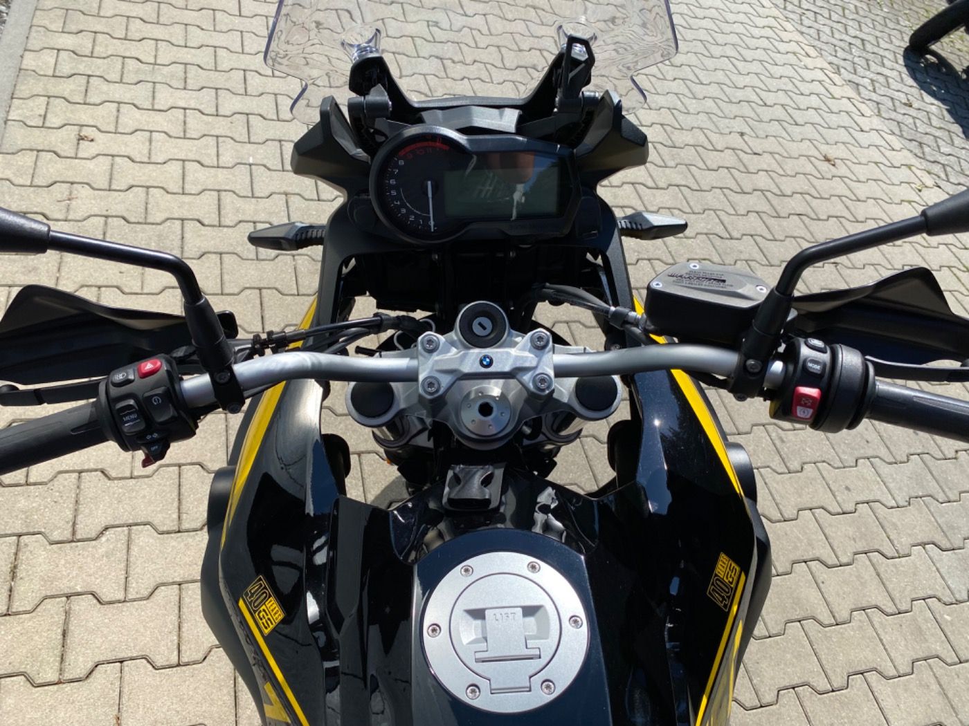 Fahrzeugabbildung BMW F 750 GS 40 Jahre Edition Topcase, Seitenkoffer