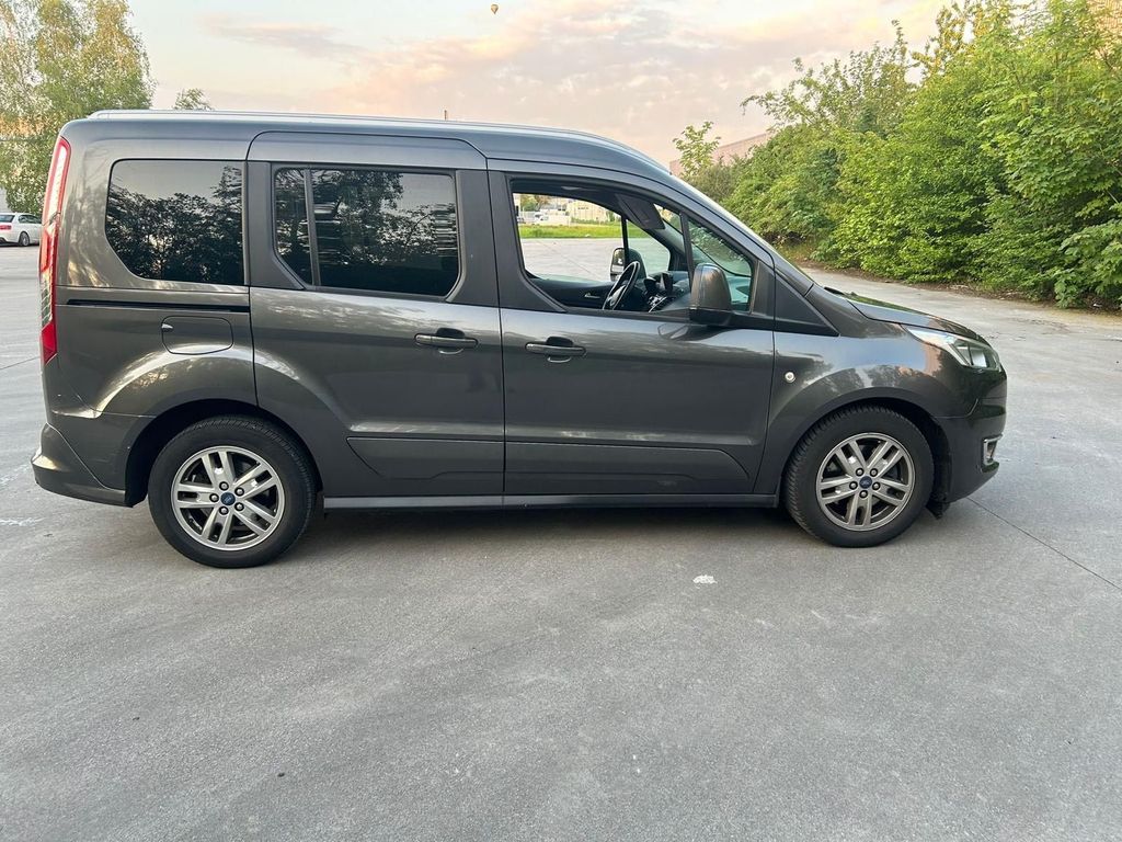 Image of Ford Tourneo Connect