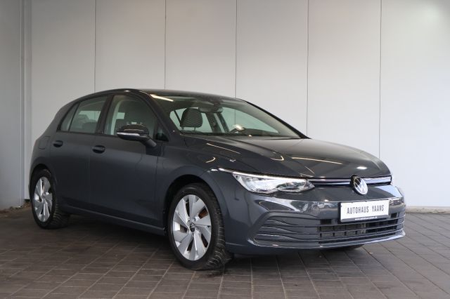 Volkswagen Golf VIII Life 1.0 eTSI AID+ACC+LED+CARPLAY