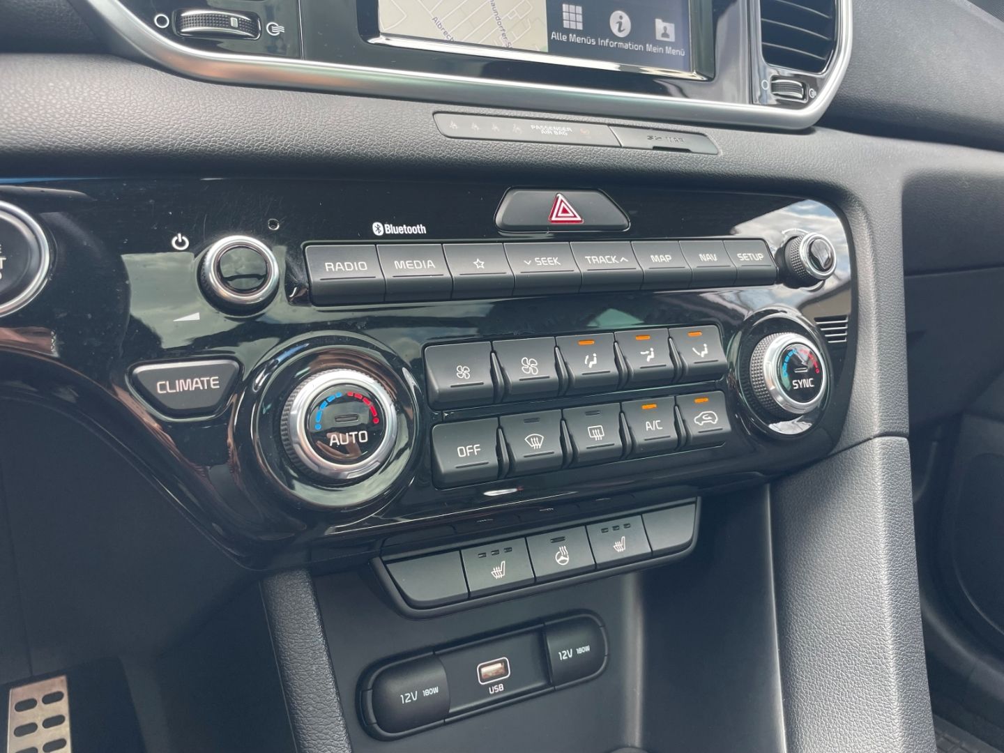 Fahrzeugabbildung Kia Sportage GT Line LED Schiebedach Kamera Volllede