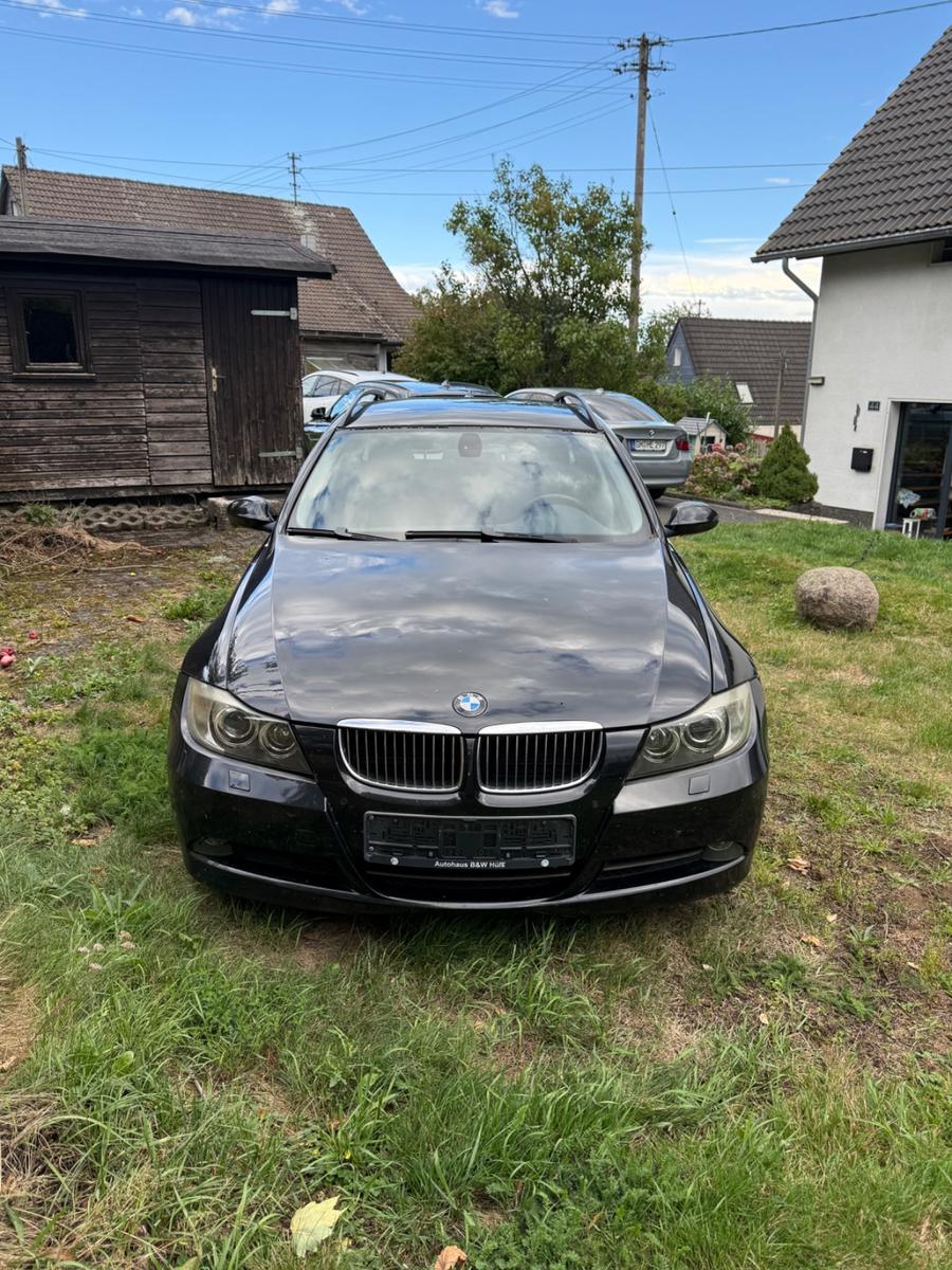 BMW 325, 2008