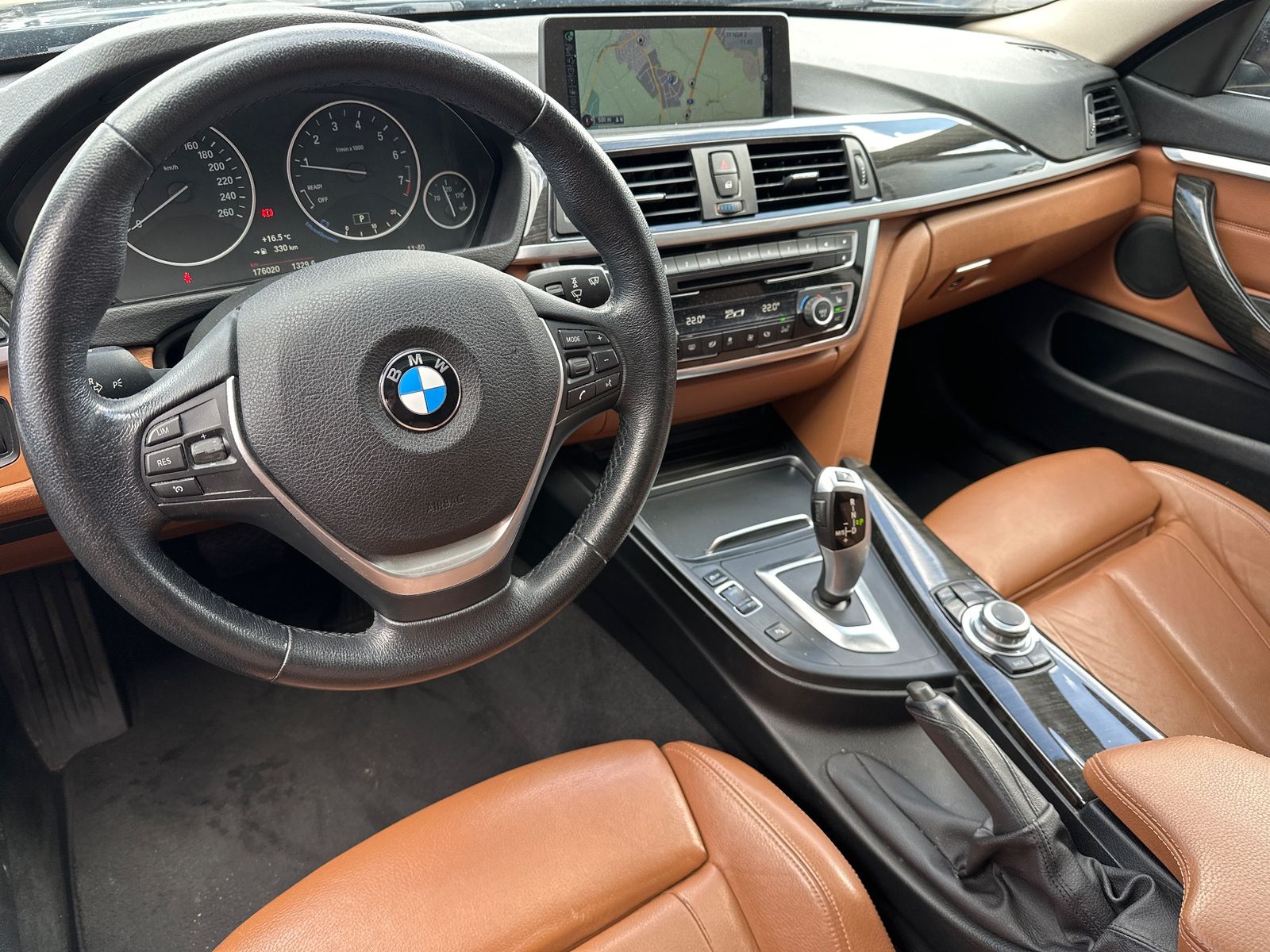 Fahrzeugabbildung BMW 420 Gran Coupé Luxury-Line Aut. NAV+XEN+PANORAMA