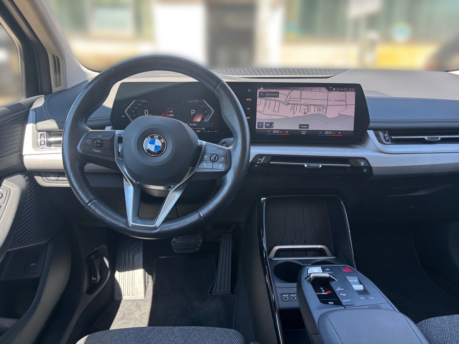 BMW 220i Active Tourer Navi ad.LED AHK PA RFK imagem 3