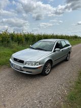 Volvo V40 1.8 - - Volvo V40 aus 2002