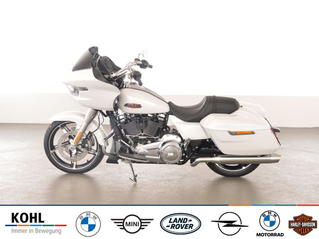 Harley-Davidson Road Glide FLTRX white onyx pearl trim chrome