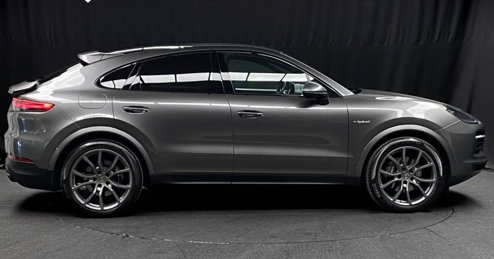 Porsche Cayenne Coupe E-Hybrid imagem 2
