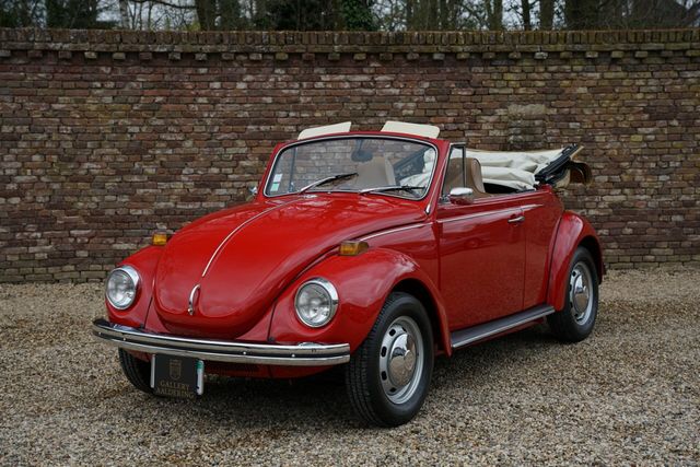 Volkswagen Beetle Kever Cabrio Fully restored and mechanica